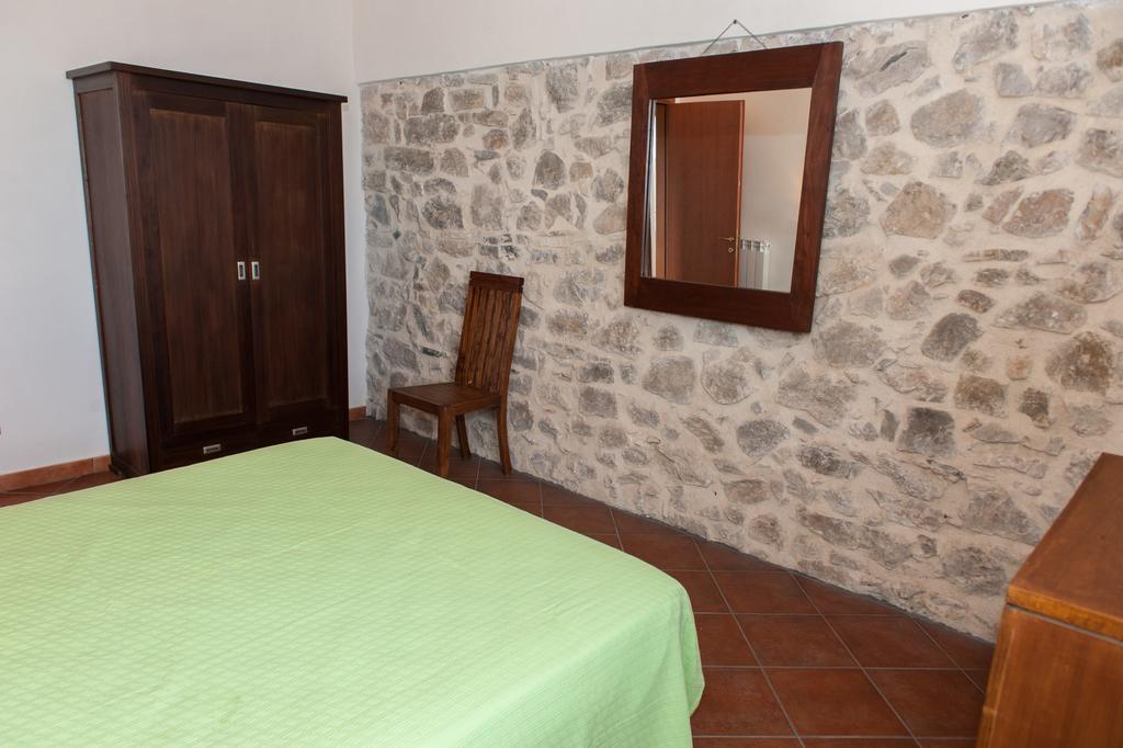 Agriturismo Case Tabarani Collesano Bagian luar foto