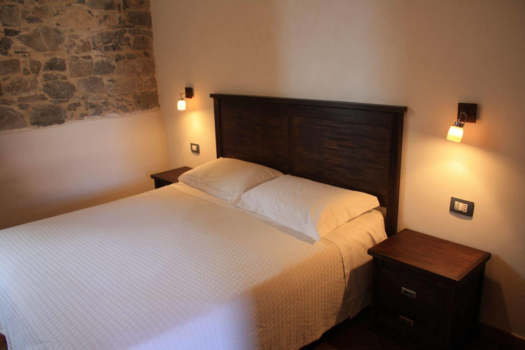 Agriturismo Case Tabarani Collesano Bagian luar foto